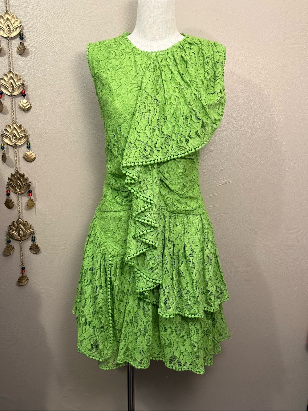 Verb by Pallavi Singhee Green Lace Ruffled Tiered Mini Dress Size Medium